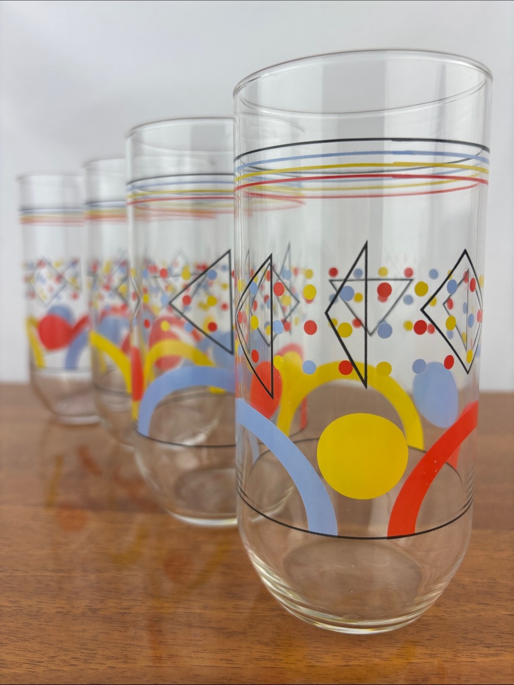 Vintage retro 80s Memphis geometric primary colors drinking glasses set of four